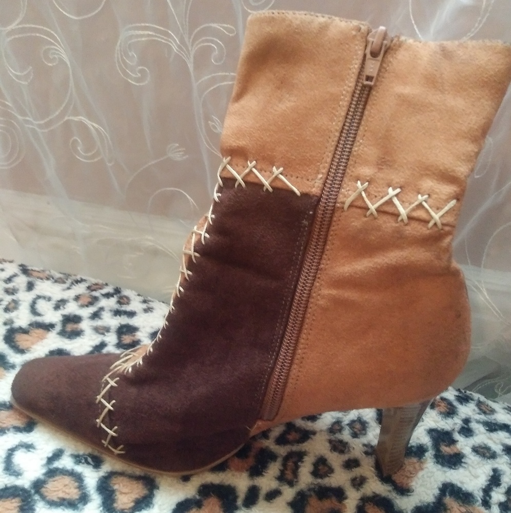 Anne michelle "lencho" boots